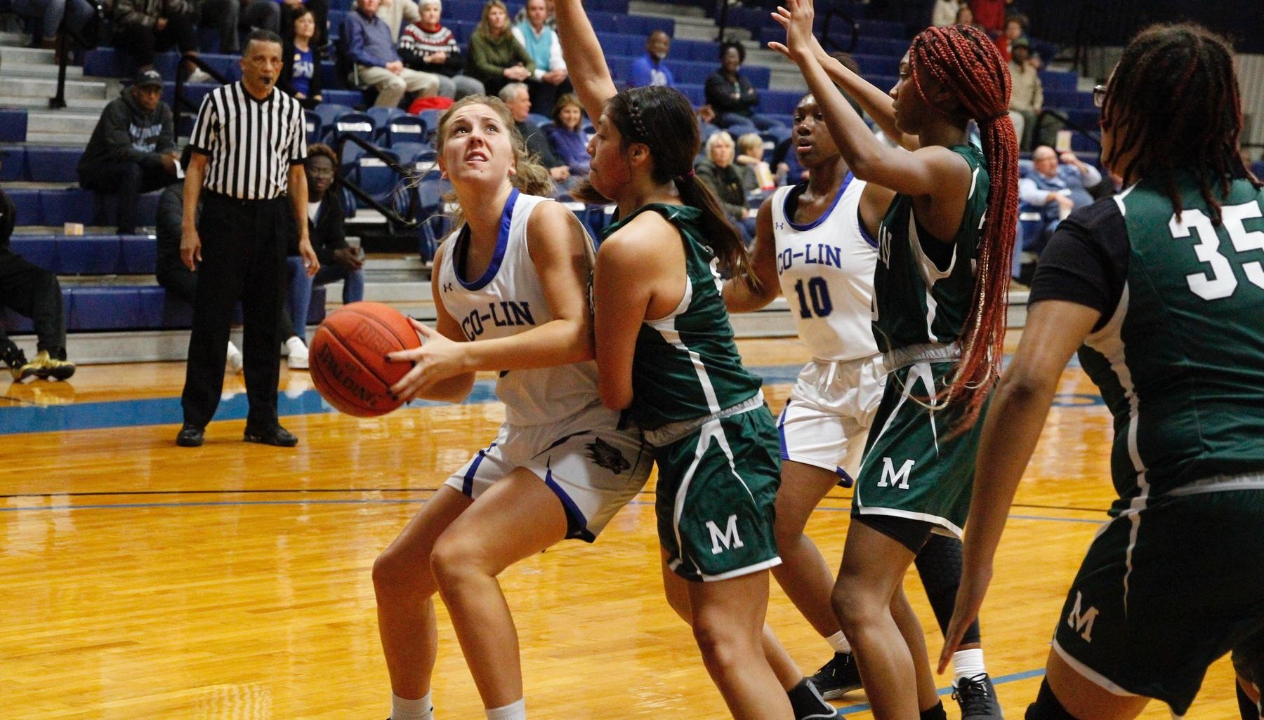 Lady Wolves fall to Lady Eagles in home matchup