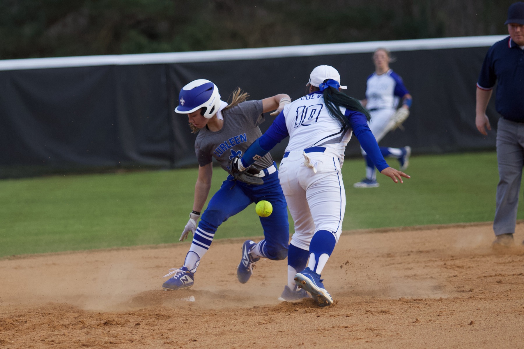 Lady Wolves sweep Lurleen B. Wallace